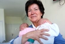 Photo of Diventa mamma di due gemelli a 64 anni: gli assistenti sociali poco dopo le tolgono la custodia dei bambini