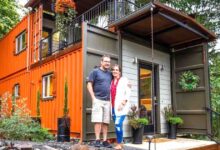 Photo of Una coppia costruisce la propria casa con dei container: l’idea più semplice ed economica  per non pagare più le tasse e l’affitto